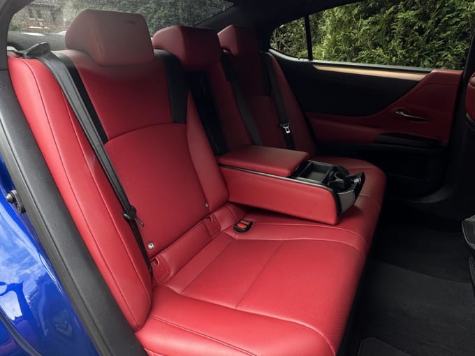 2021 Lexus Es