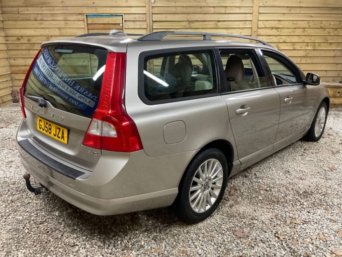 2025 Volvo V70