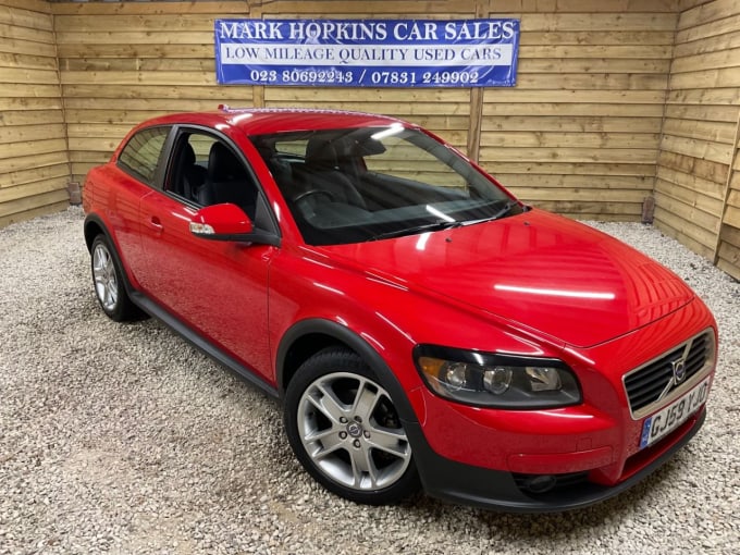 2025 Volvo C30