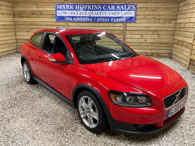 2025 Volvo C30