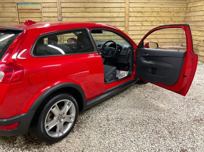 2025 Volvo C30