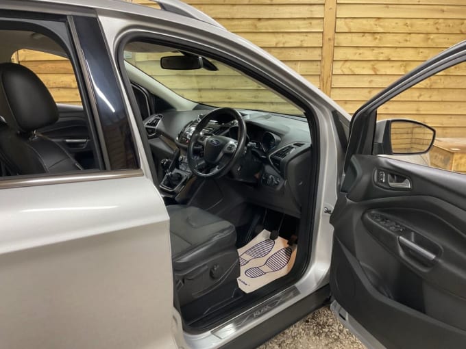 2025 Ford Kuga