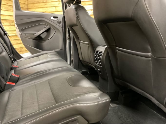 2025 Ford Kuga
