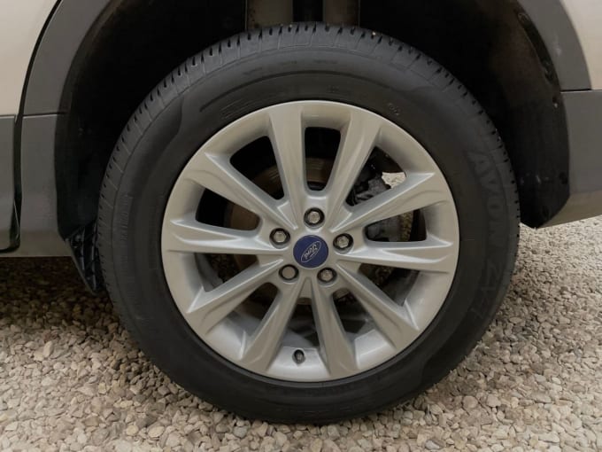 2025 Ford Kuga
