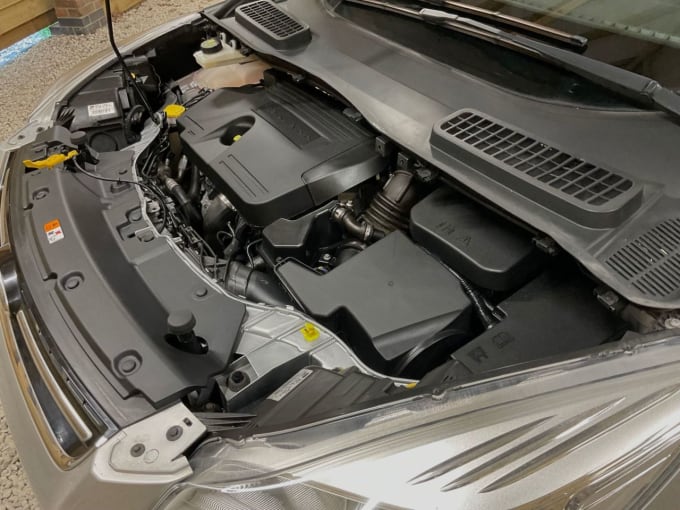 2025 Ford Kuga