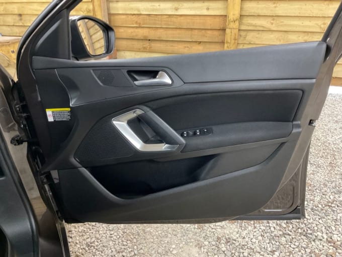 2025 Peugeot 308