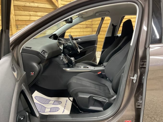 2025 Peugeot 308