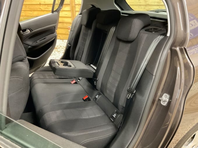 2025 Peugeot 308