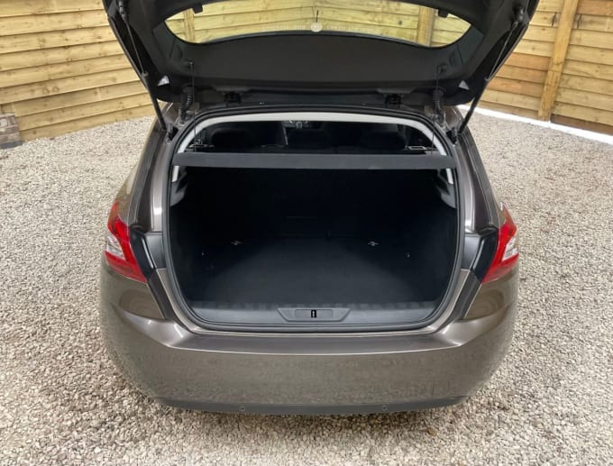 2025 Peugeot 308