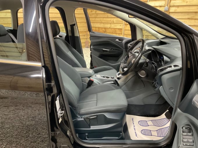 2025 Ford C-max