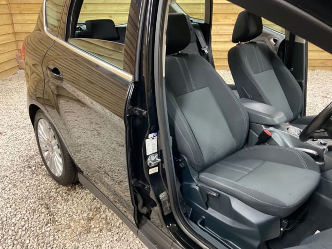 2025 Ford C-max