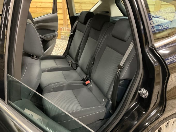 2025 Ford C-max