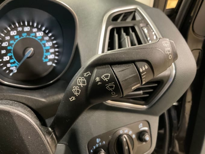 2025 Ford C-max