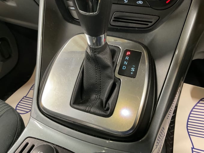 2025 Ford C-max