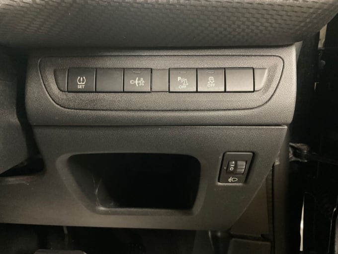 2025 Peugeot 2008