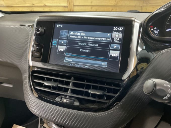 2025 Peugeot 2008