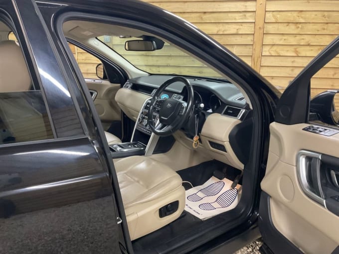 2025 Land Rover Discovery Sport