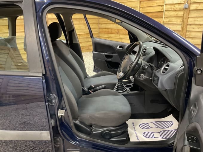 2025 Ford Fiesta