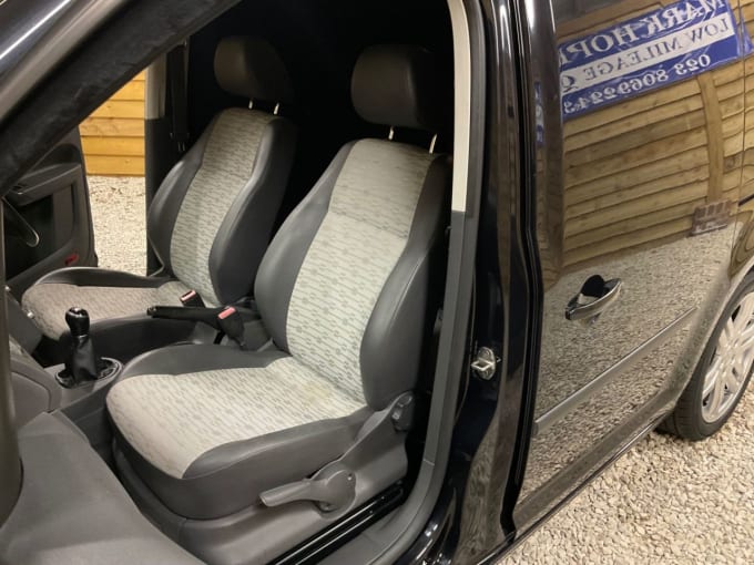 2025 Volkswagen Caddy