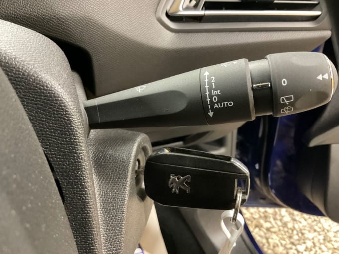 2025 Peugeot 308