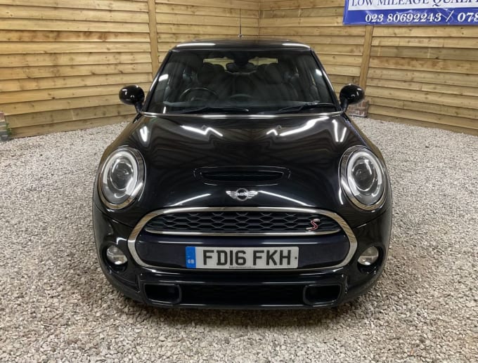 2025 Mini Hatch