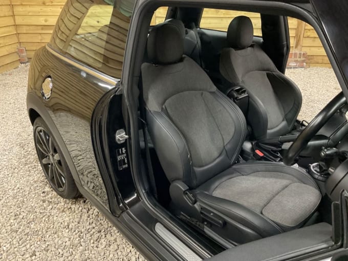 2025 Mini Hatch
