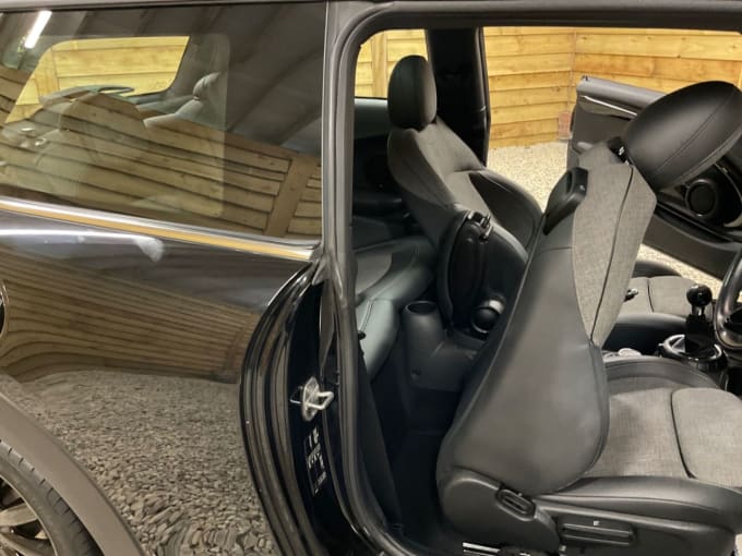 2025 Mini Hatch