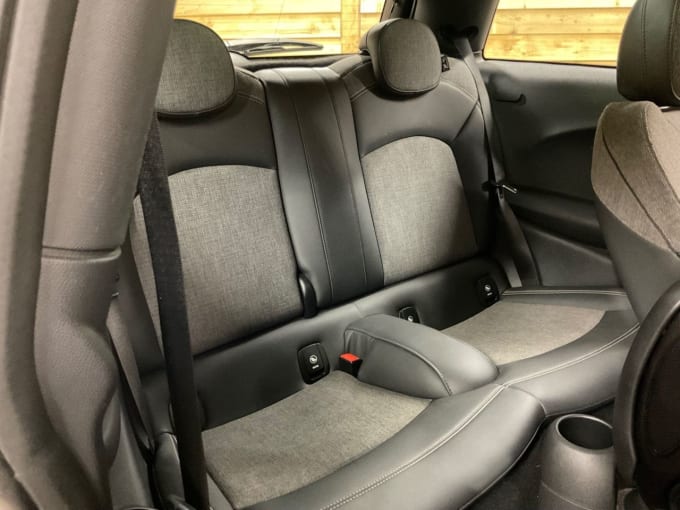 2025 Mini Hatch
