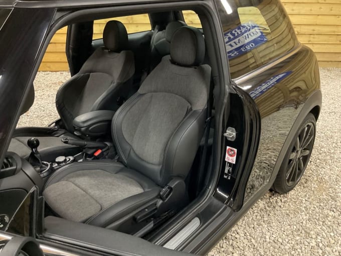 2025 Mini Hatch