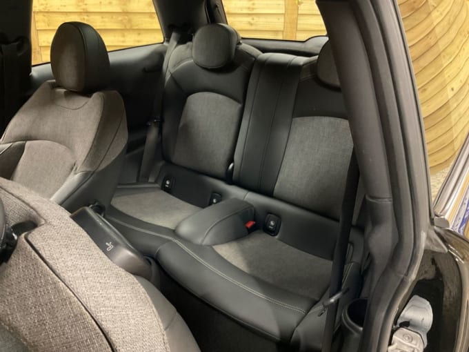 2025 Mini Hatch