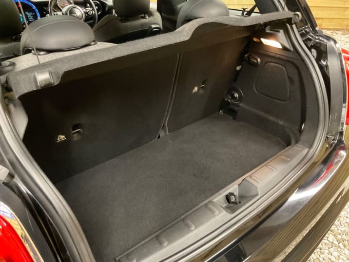 2025 Mini Hatch