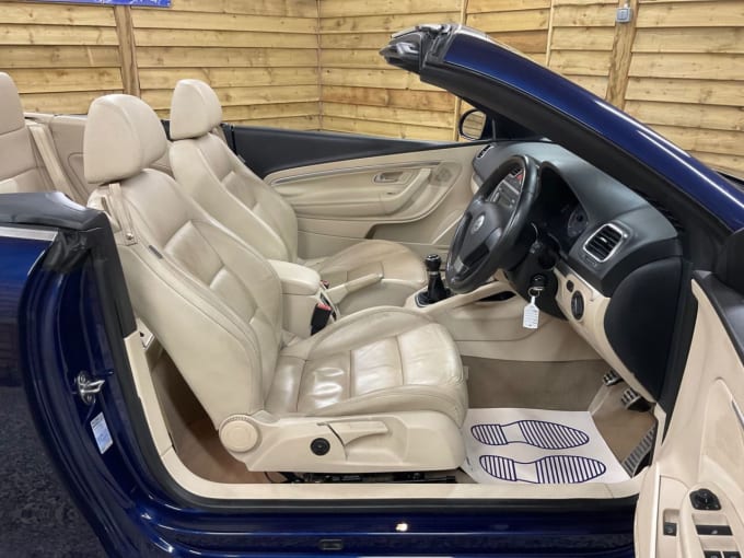 2025 Volkswagen Eos