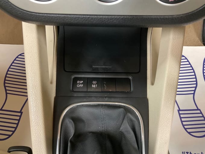 2025 Volkswagen Eos