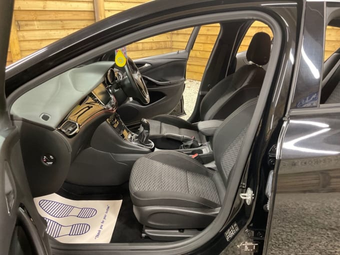 2025 Vauxhall Astra