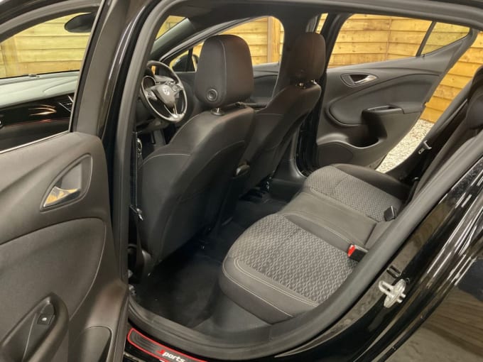 2025 Vauxhall Astra