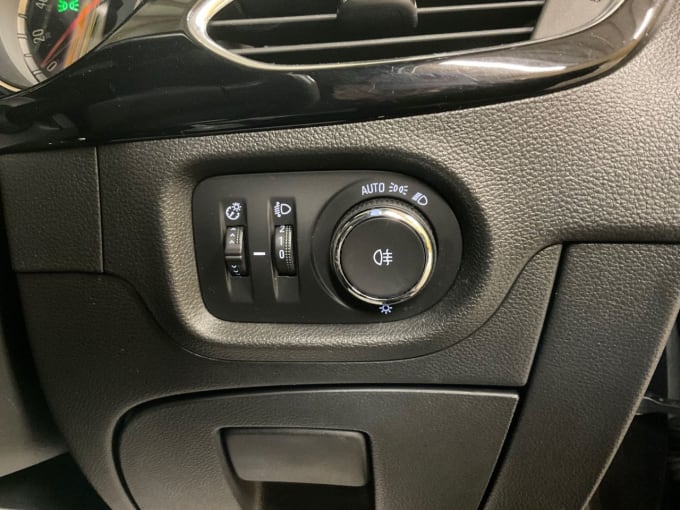 2025 Vauxhall Astra