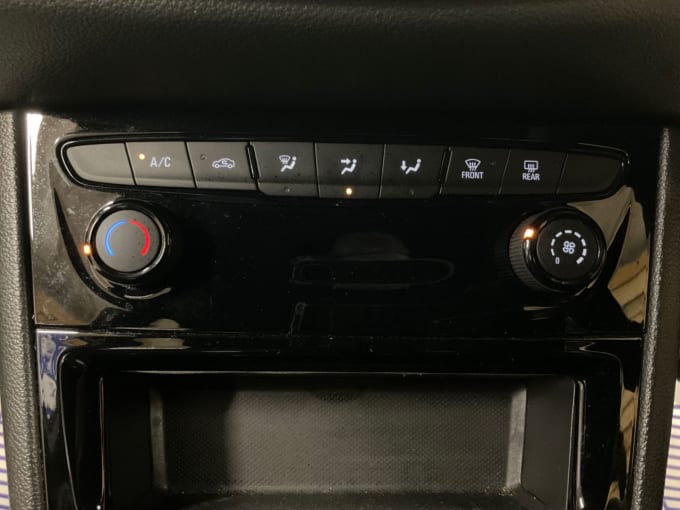 2025 Vauxhall Astra