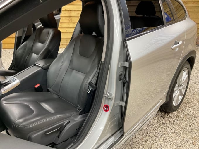 2025 Volvo V60 Cross Country