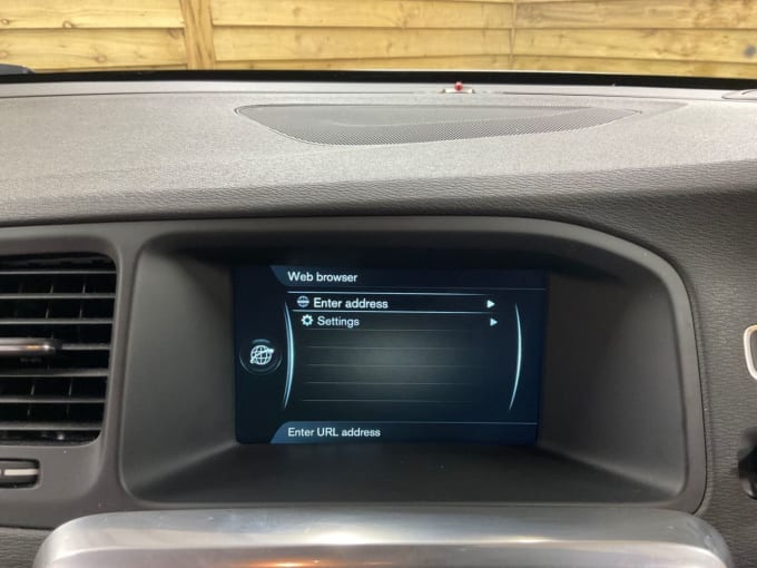 2025 Volvo V60 Cross Country