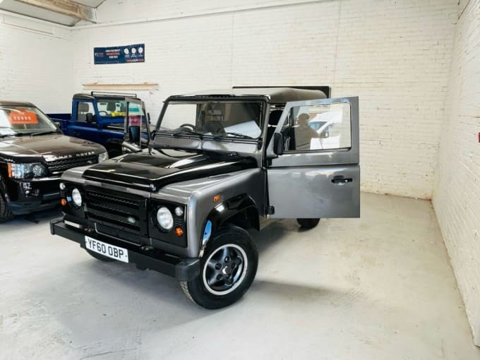 2010 Land Rover Defender 90