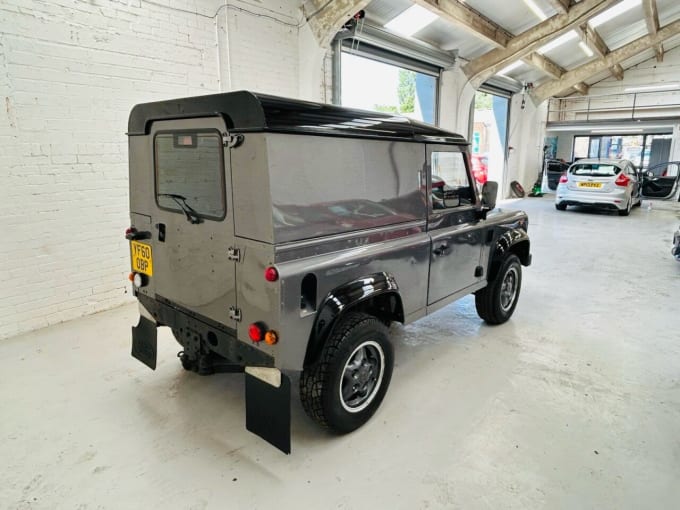 2010 Land Rover Defender 90