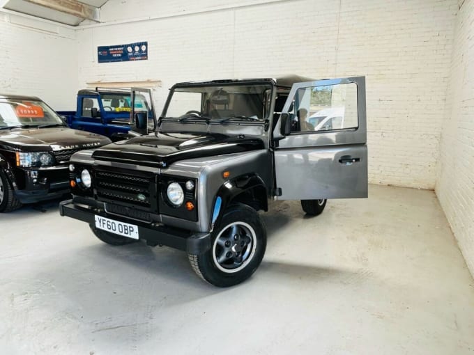 2010 Land Rover Defender 90