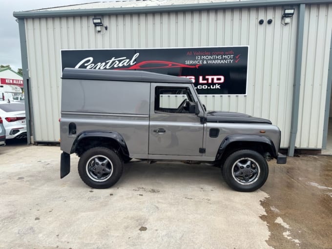 2010 Land Rover Defender 90
