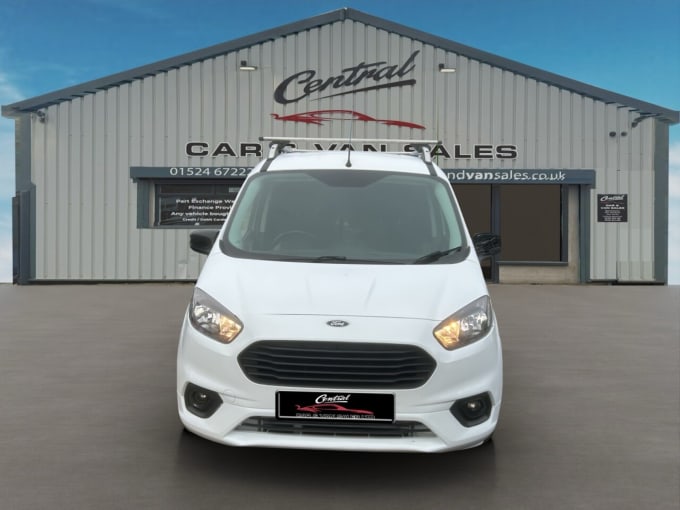 2025 Ford Transit Courier