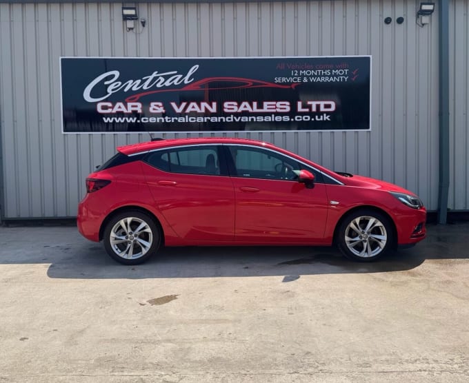 2025 Vauxhall Astra