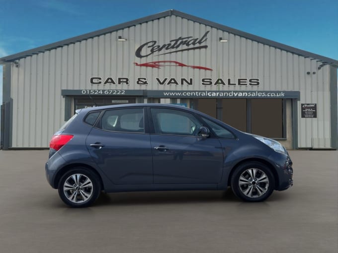 2025 Kia Venga