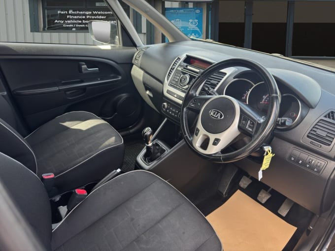 2025 Kia Venga