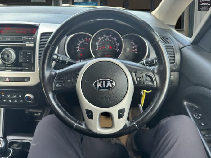 2025 Kia Venga