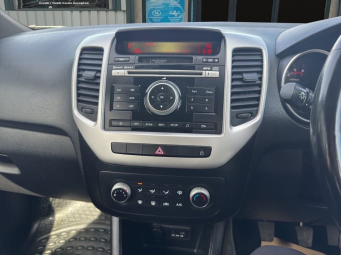 2025 Kia Venga