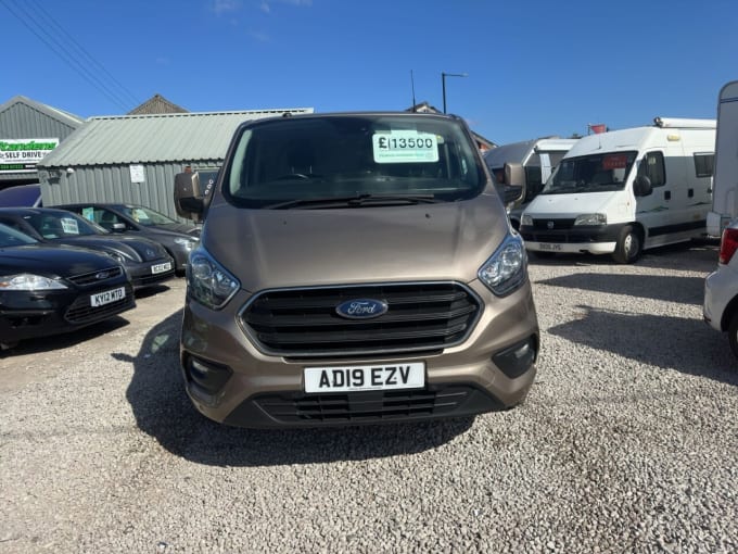 2025 Ford Transit Custom
